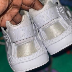 Nike Huaraches Size 3Y